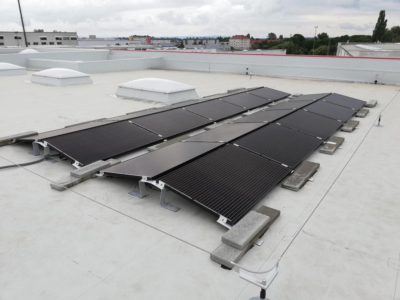 Manutenção do sistema de método de manutenção do sistema de energia solar de interligação de rede: