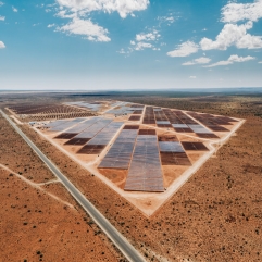 África do Sul lança licitações para projetos fotovoltaicos flutuantes e montados no solo